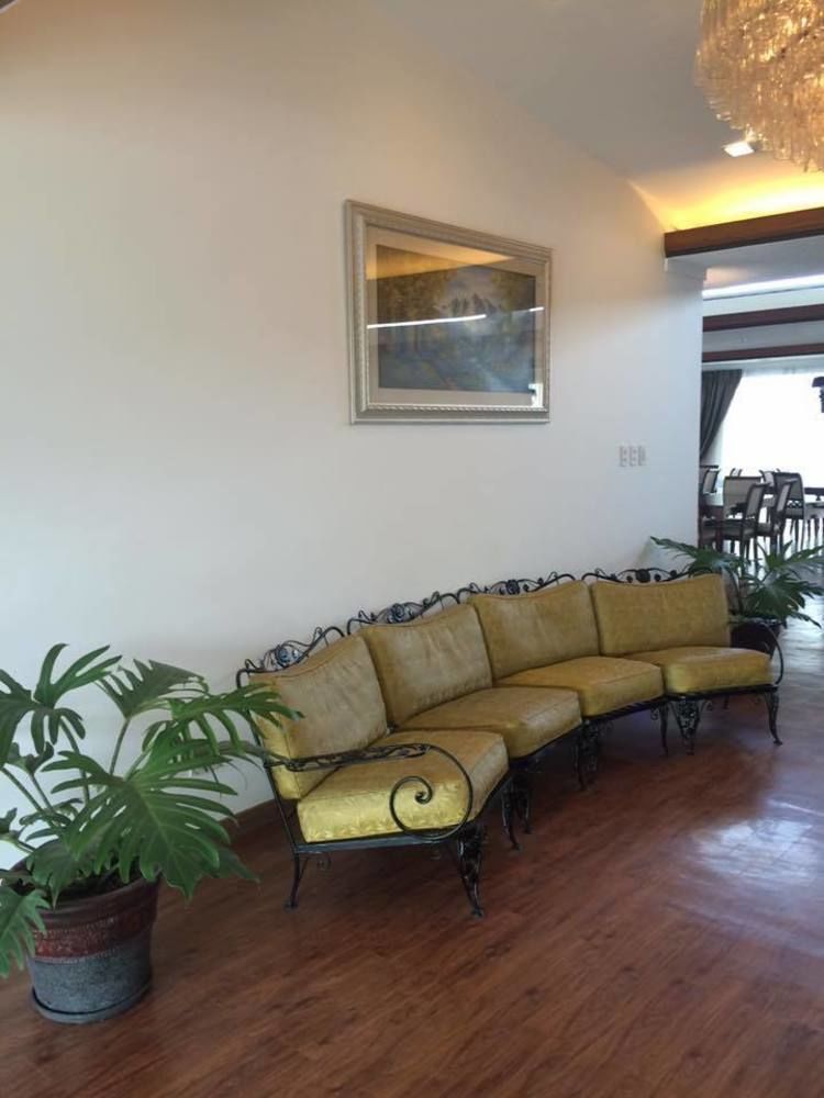 Vista Real Hotel Tagaytay City Esterno foto