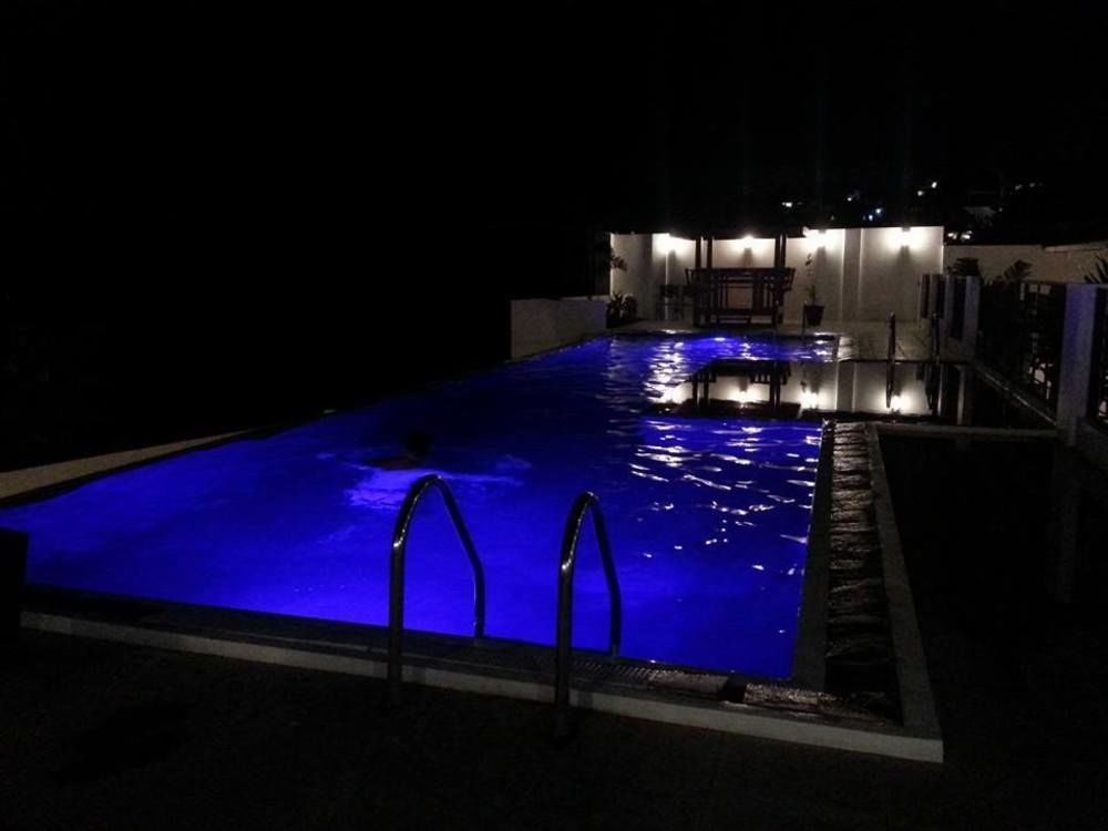 Vista Real Hotel Tagaytay City Esterno foto